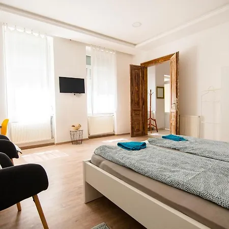 Harmonia Apartman Apartment *