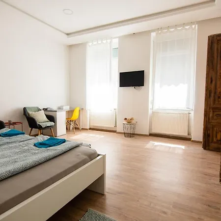 Harmonia Apartman *